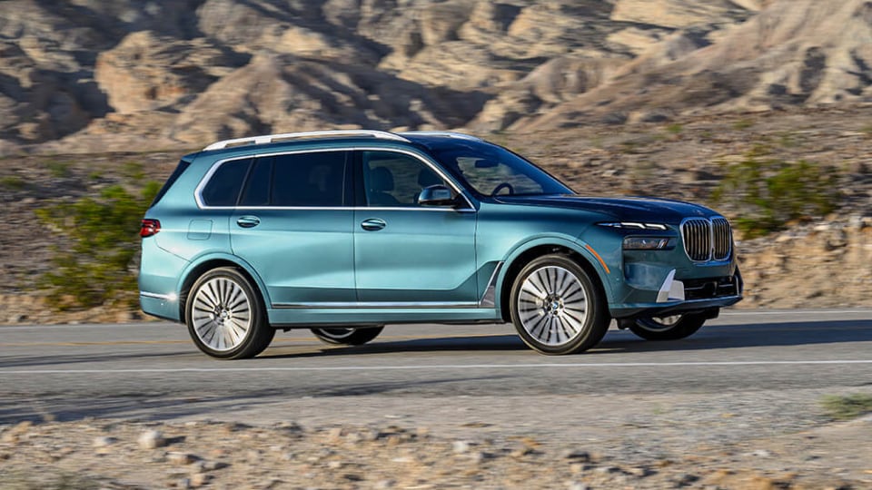 Side view of BMW X7