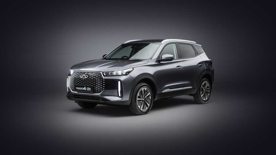 Chery Tiggo 4 in grey against a dark background