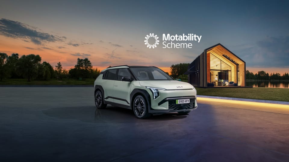 Side angle view of Kia EV3